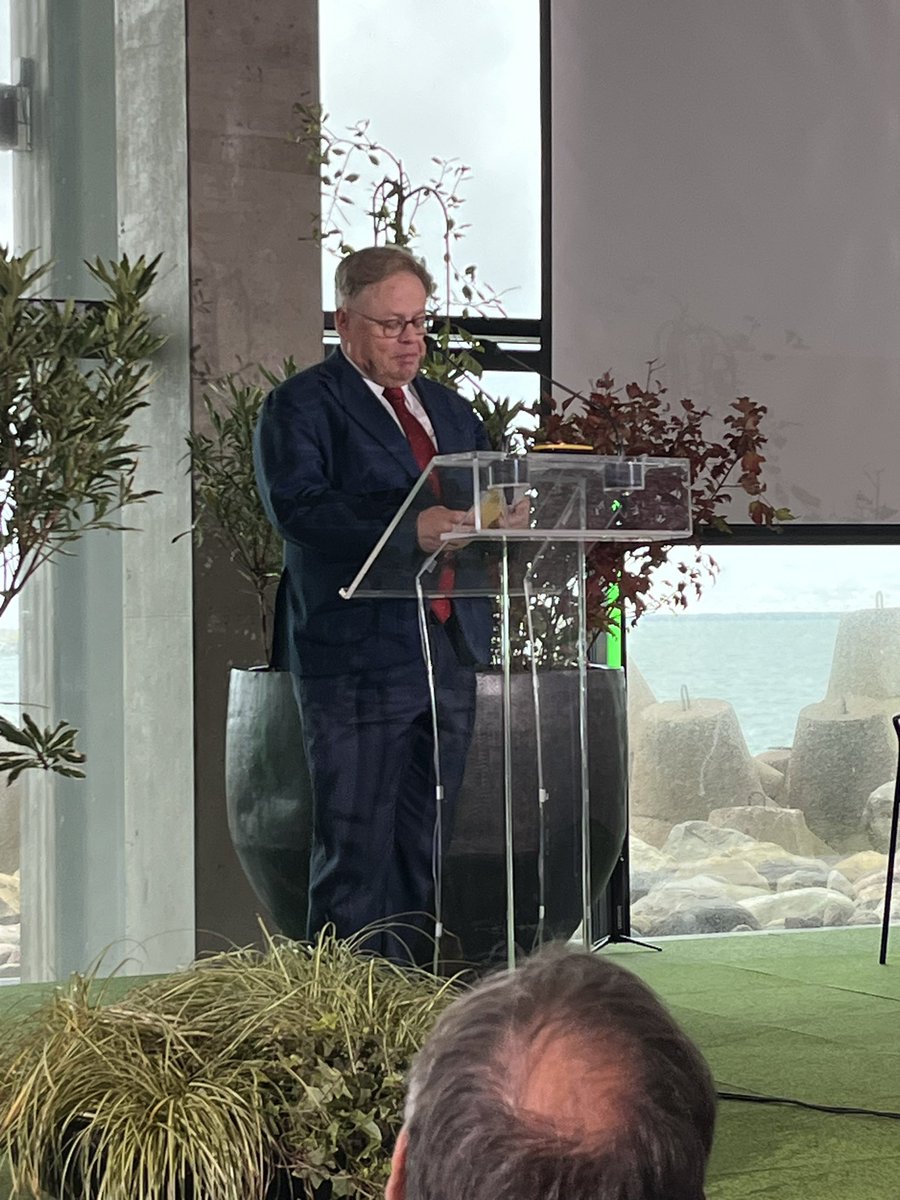 Green corridor MoU between Helsinki and Tallinn: Helsinki Mayor Juhana Vartiainen says: ”Together we can work for a better and eco-friendly future.”