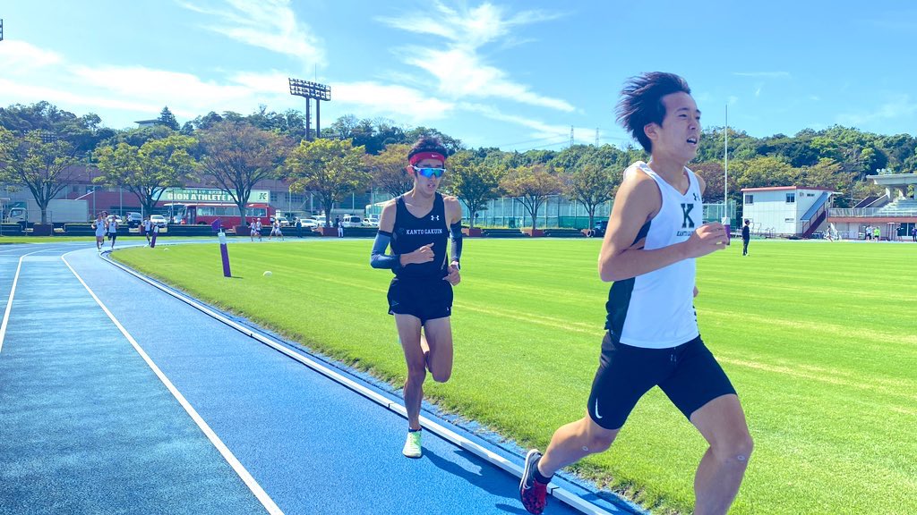 KGU_ATHLETIC's tweet photo. 先日、箱根駅伝予選会メンバーに負けじと3000mT.Tを実施しました🏃♂️
自己ベストを更新した選手が多く、予選会に向けチームの一体感が増して来ています!
練習後は、#ReHope でリカバリー💨
体調管理には欠かせません!
予選会まで残り5日最高のコンディションに近づけます!
#Kマークを箱根路へ https://t.co/CtCrhYIc4B