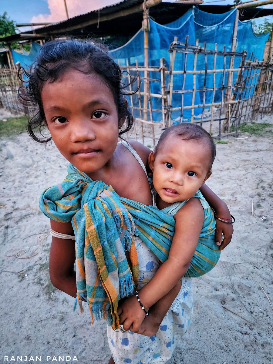 Youth4WaterIn's tweet image. Weather- related disasters force about 20K children to get displaced each day.  That’s part of a global assessment for a six-year period released by @UNICEF.  Floods and storms account for almost 95% of this displacement! Time for drastic policy measures.  
#ClimateDisplacement