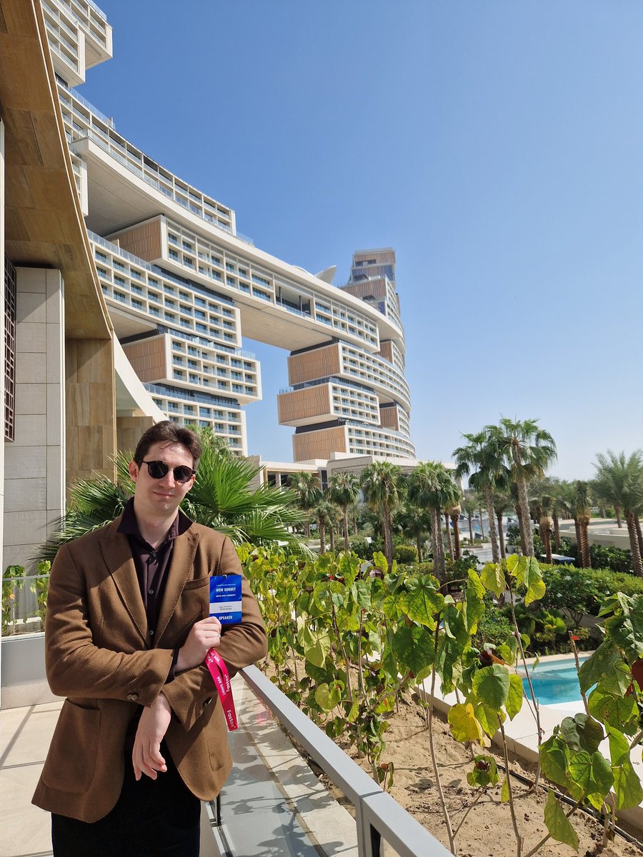 Starting the second day of @WOWsummitWorld at @RoyalAtlantis as a VIP Speaker!

If you are here, join me & our amazing speakers at 14.45 local time for a panel on #DecentralizedMedia! 🚀

#AI #blockchain #tokenization #regulations #mediafreedom
