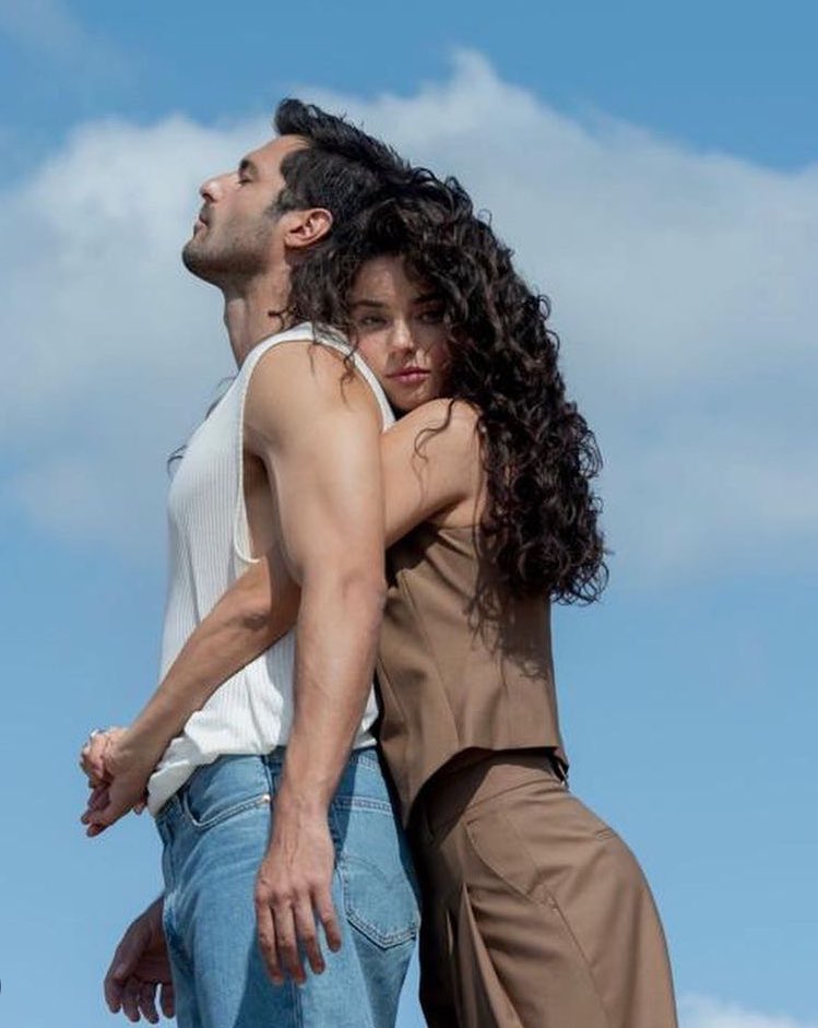 Serkan Çayoğlu &amp; Ayça Ayşin Turan

#SevKer #KaderBağları