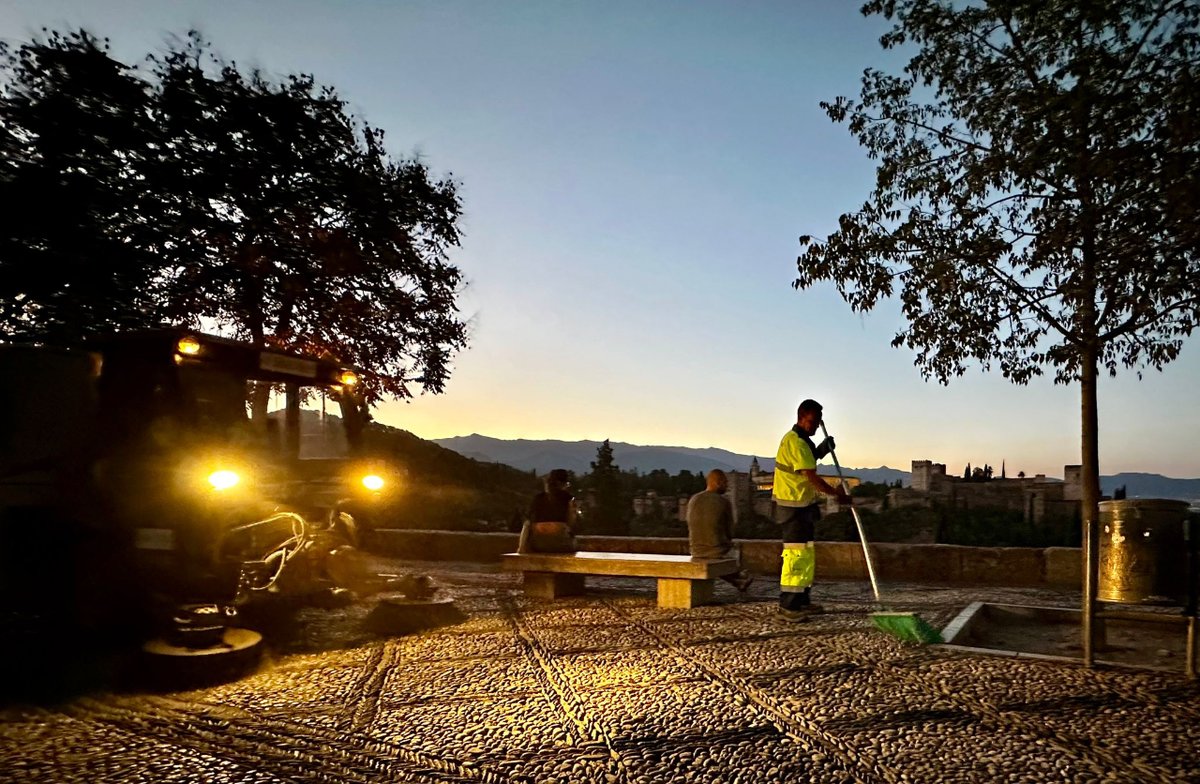 Granada_Limpia's tweet photo. ¡Buenos días!

Os deseamos un feliz sábado con estas vistas tan bonitas de la Alhambra desde el mirador de San Nicolás 💛

¿Qué planes tenéis para el fin de semana? 👇

@aytogr @marifrangr @AnaSRequena @PreZero_ES #GranadaLimpia #Inagra https://t.co/NbIhef5XGf