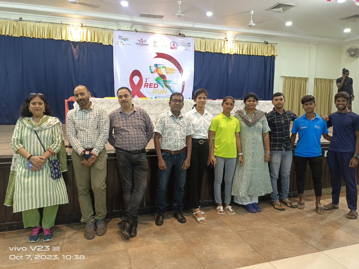 odishasacs's tweet photo. Exciting vibes at the Red Run Marathon briefing today! Participants of Odisha gearing up for tomorrow's epic run in beautiful Goa. Let's get ready to hit the pavement and make memories! #RedRunGoa #MarathonPrep #RunnersReady" https://t.co/byyChYgYiN