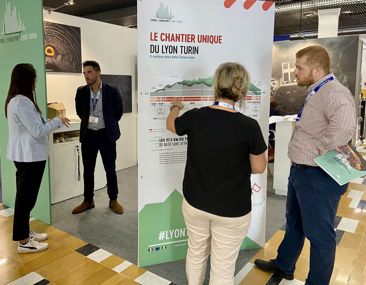 telt_lyonturin's tweet photo. Cette semaine, les professionnels de TELT étaient présents à #AFTES et #EXPOFer23, les deux salons internationaux du #tunnel et du #ferroviaire sur l'axe #ParisMilan. Pour en savoir plus ➡️ https://t.co/BJgj6O9ezX https://t.co/0ZYjFSuQel