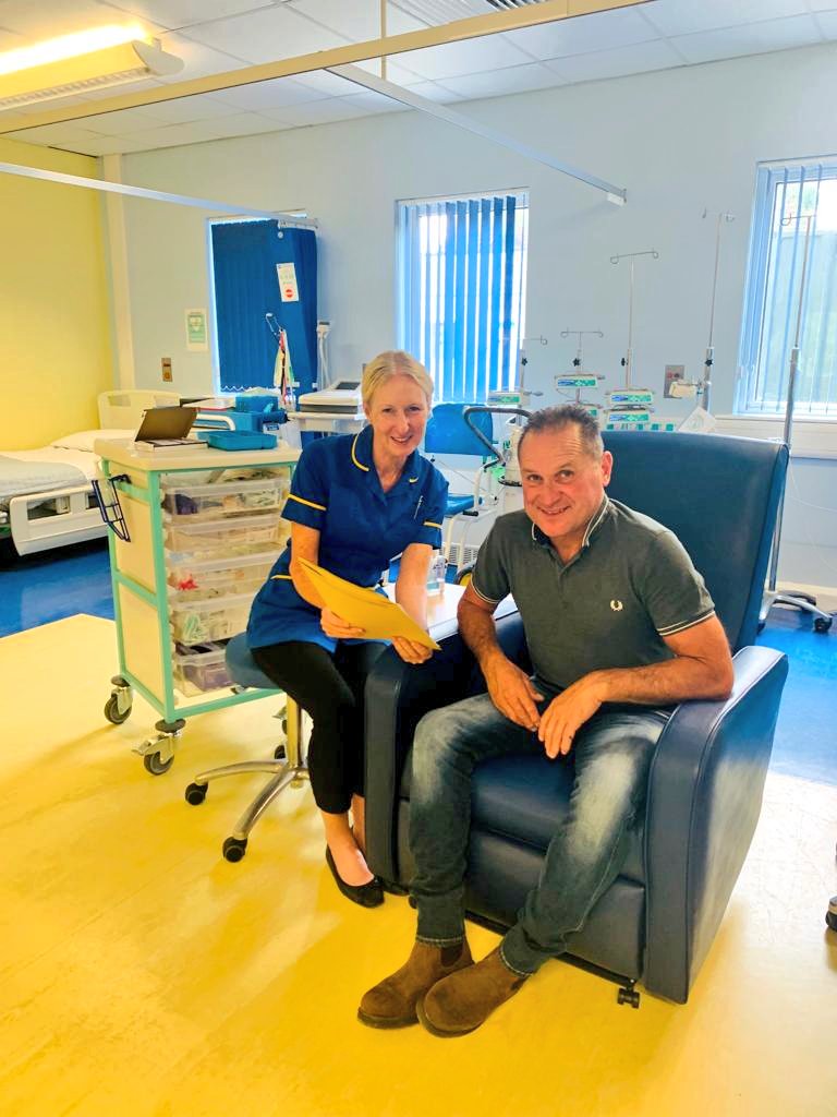 MSEResearchTeam's tweet image. 🌟 We're so proud to announce another research milestone as Lee became the 5️⃣0️⃣0️⃣th participant to join the @IMIDBioResource study with @VictoriaAMead at Broomfield Hospital this week. Thank you Lee and all our @MSEHospitals patients for your time and dedication to research 🌟