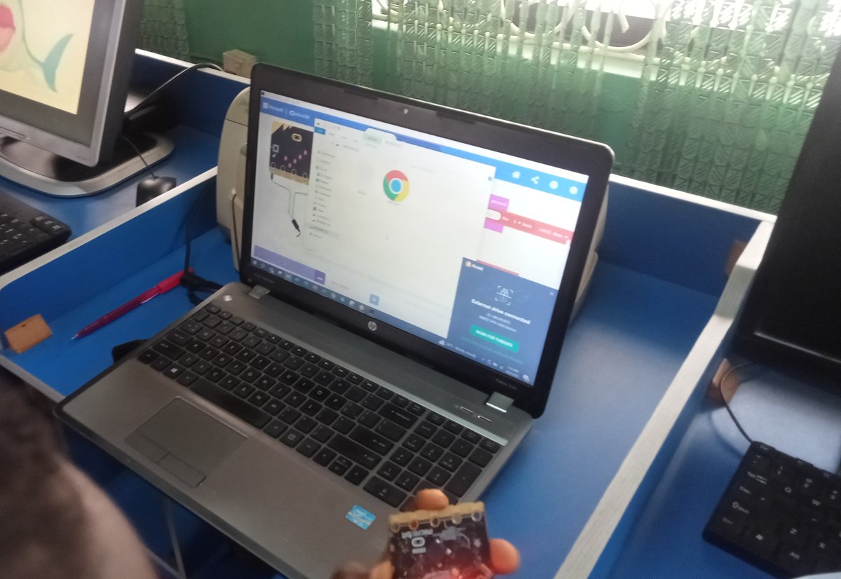 Pct_unplugged's tweet image. Yesterday in class, our Grade 5 students were introduced to Physical Computing using @microbit_edu . They created an Alarm system using the Basic block, Input Block, and Music Block on Microbit. #EdTech #Microbit #PhysicalComputing #Electronics #stem #coding #teaching