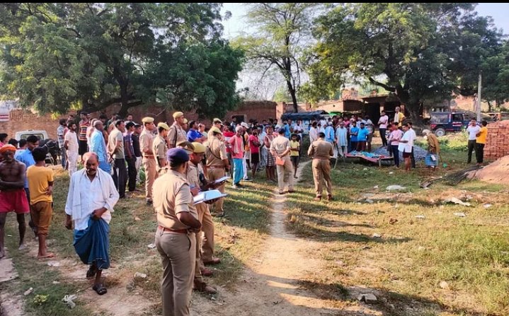 vishwakarma9RAJ's tweet photo. ये मनुवादी सरकार पिछड़ों का दमन करने पर तुली है ,
पिछले 10 दिनों से जातिवादी ब्राह्मण आतंकी पिछड़ों को मार रहे हैं
1. देवरिया में प्रेम यादव
2. आजमगढ़ के मौर्या
3. कानपुर के विश्वकर्मा बंधु
4. अमेठी में गुप्ता ...
OBC SC ST विरोधी ये सरकार इन ब्राह्मण आतंकियों को खुली छूट दे रखी है।
ये संयोग नहीं प्रयोग है ।
 #ओबीसी_पर_अन्याय_बंद_करो
#ओबीसी_पर_अन्याय_बंद_करो