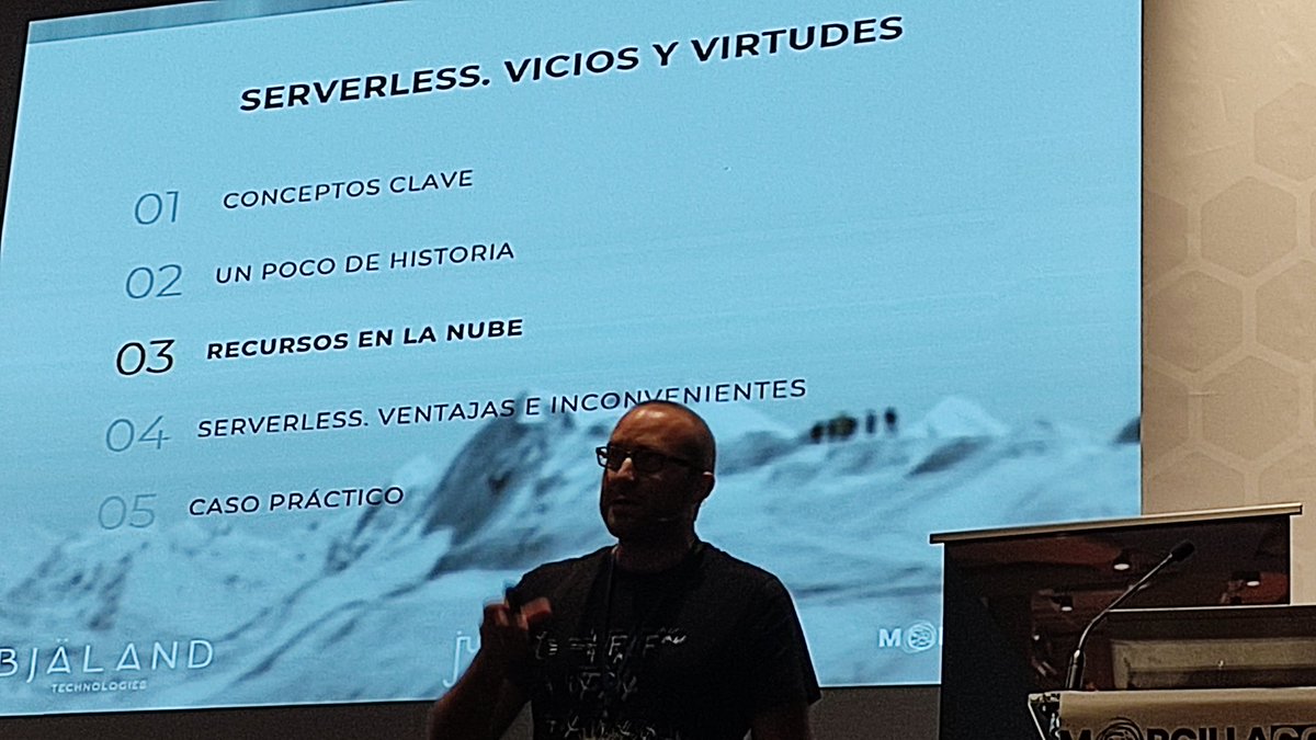 Seguimos con Mario y #Serverless #morcillaconf <a href="/MorcillaConf/">MorcillaConf</a> <a href="/BjalandIT/">Bjäland Tecnologies</a>