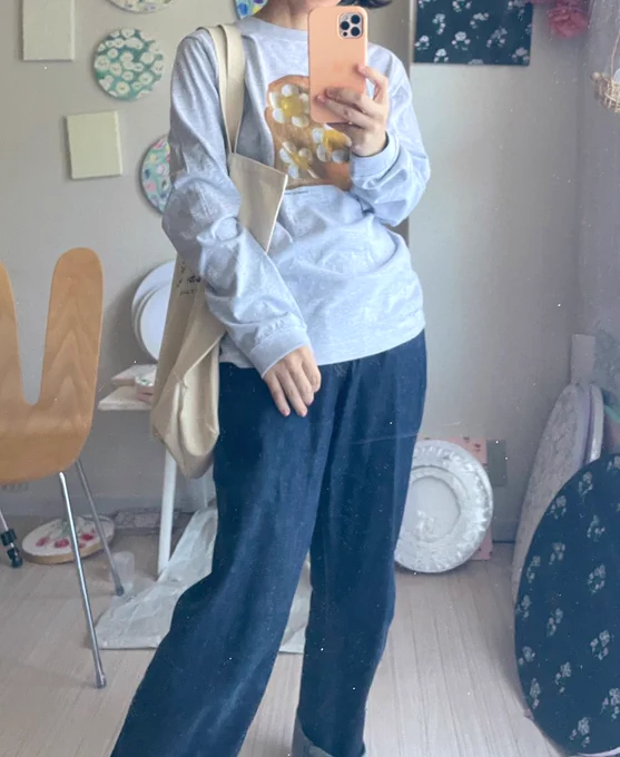 SUZURIの全品対象セール明日までです。 長袖Tシャツに秋風が気持ちいい季節  