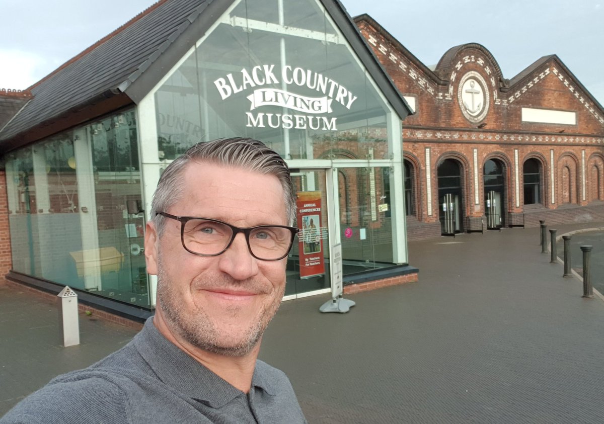 WilkesHistory's tweet image. Really looking forward to an exciting morning with fellow History buffs at the Midlands History Forum Annual Conference with @Sathnam #HistoryTeacher @MidHistForum23 @OUPSecondary #mhf23