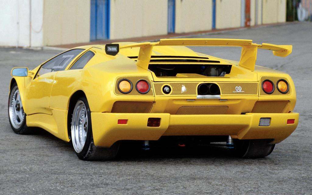 yeahjustnah's tweet photo. 1995 Lamborghini Diablo SE30 Jota R [1920x1200]🙉🙉 #Diablo #BloodKnightTakeover #diablofanart #Diablo4 #DiabloIV #DiabloIV: #DiabloIV’s #drpimplepopper  
Original: _ItsCarPorn https://t.co/EQxpXV9Wp7