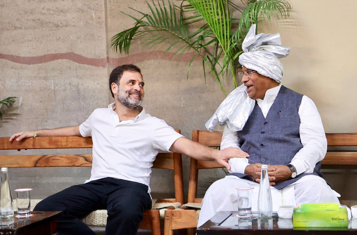 Realshruti_'s tweet photo. सिर्फ एक RT और मेरा फॉलो बैक !
मै सबको फॉलो करूंगी, फिर बात करेंगे।

जल्दी जल्दी तस्वीर लाजवाब है। https://t.co/VaqguGlt63
