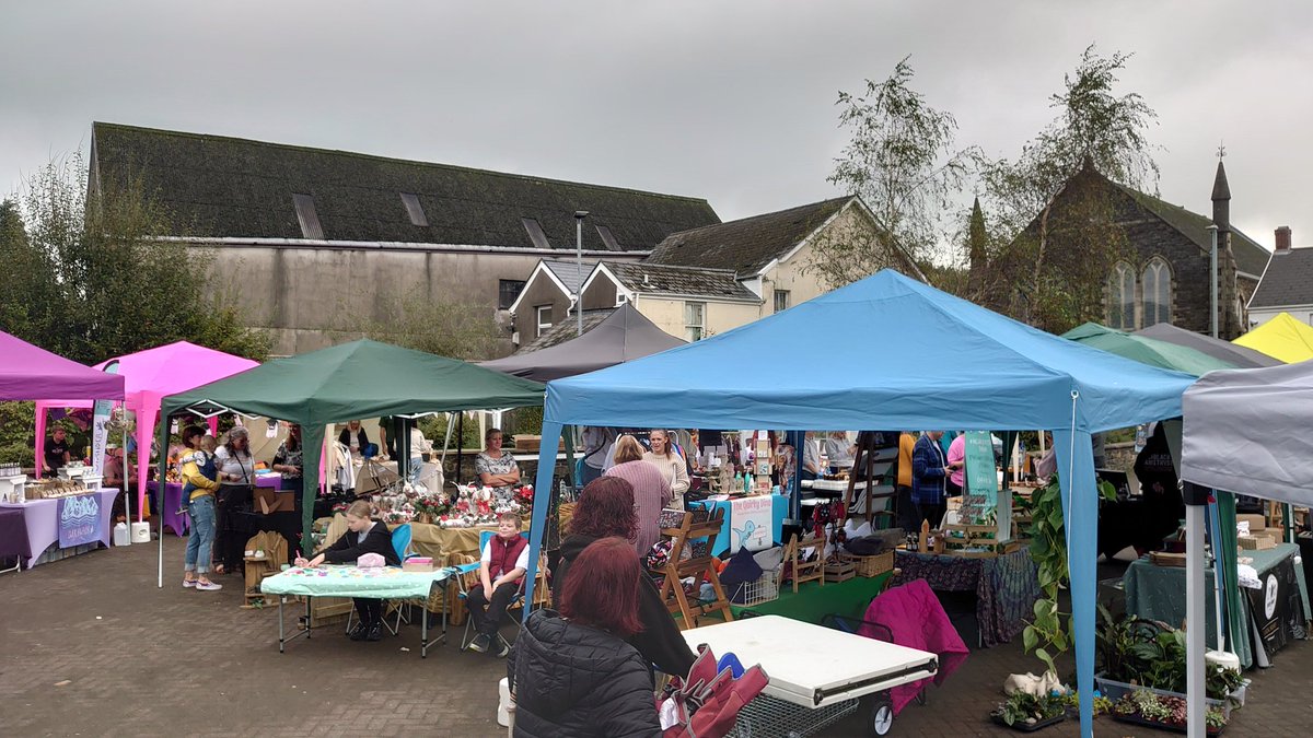 Supporting the "Pop up Bont" today. Great stalls here, come and visit. <a href="/mawwfire/">Tân CGC / MAWW Fire</a>