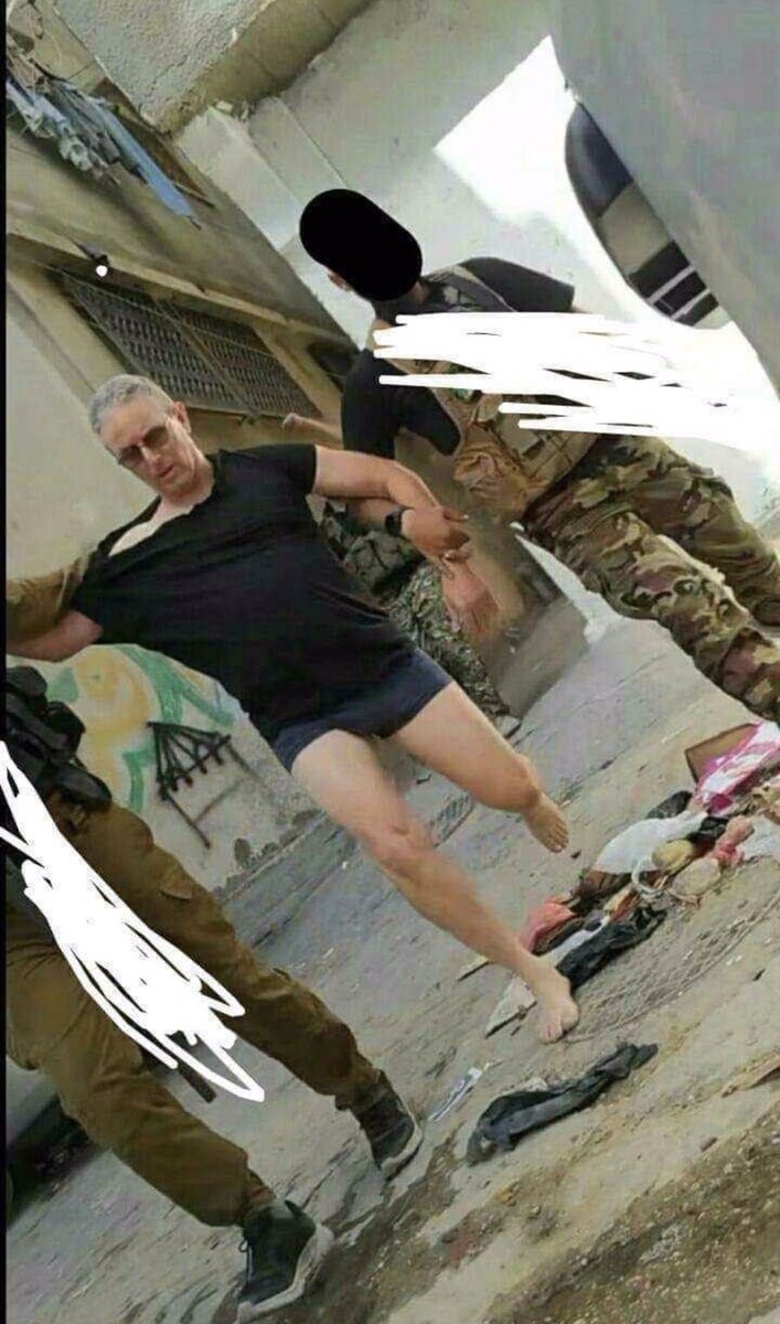 ان سے ملئیے۔ 

یہ اسرائیل فوج کے وہ بہادُر کمانڈر ہیں جنھوں نے حماس کے ڈر سے وردی اُتار کر تہہ خانے میں چُھپے ہُوۓ تھے اور پھر پکڑے گئے۔ 

ظالم ہمیشہ ڈرپوک ہوتا ہے۔ ہمیشہ۔