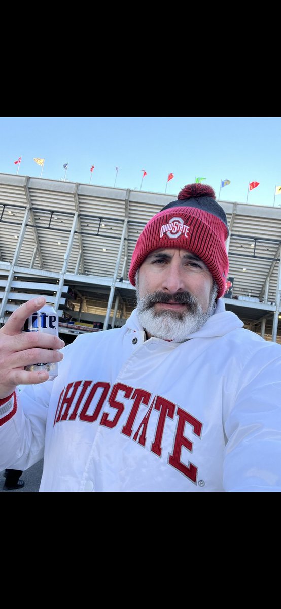 ChiefWahoo22's tweet image. Hate it that I’m awake this early on a Saturday…
But then again, it is GAMEDAY!
🌰 vs. 🐢

Here’s a few memories from last year’s game at Maryland…
#GoBuckeyes
#Utahgetmetwo