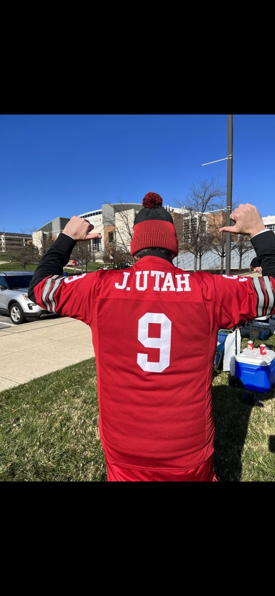 ChiefWahoo22's tweet image. Hate it that I’m awake this early on a Saturday…
But then again, it is GAMEDAY!
🌰 vs. 🐢

Here’s a few memories from last year’s game at Maryland…
#GoBuckeyes
#Utahgetmetwo