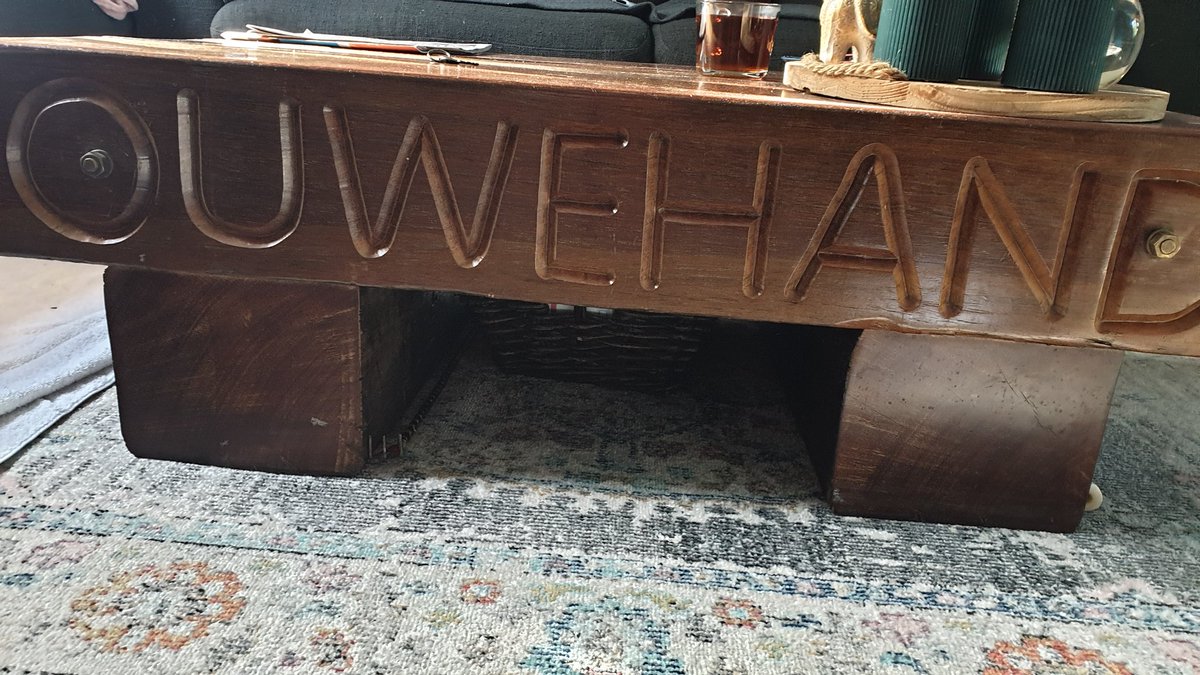 jolanda317's tweet image. #dag7
#fot_O_ktober 
#namen
Initiatief @jolandabrwr 

Onze eigen tafel, home made by mijn eigen Bram en een vriend. 💕
ACB hout/ steigerhout uit de haven van @IJmuiden
 250 kilo schoon aan de haak.