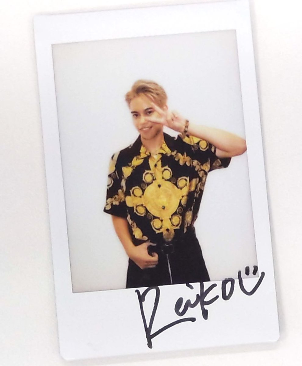 livedoornews's tweet photo. ＼デビューシングル『BUTTERFLY』配信中！／
#REIKO サイン入りチェキを1名様にプレゼント🎁

・@qj_webと@livedoornewsをフォロー＆この投稿リポストで応募完了
・10/21（土）18時〆切
・当選者には@qj_webからDMでご連絡

オーディション番組『THE FIRST』からの道のりを振り返るインタビューも↓↓

【レイちゃん】「音楽しか居場所がなかった」REIKOインタビュー https://t.co/F6zcVm5V4l（QJWebの記事に移動します）

SKY-HI主催のオーディション『THE FIRST』に参加し、その歌声と裏表のないまっすぐな性格で多くの視聴者を惹きつけたREIKO。ついにデビューを果たした彼に、自身のルーツや目指すアーティスト像を聞いた。