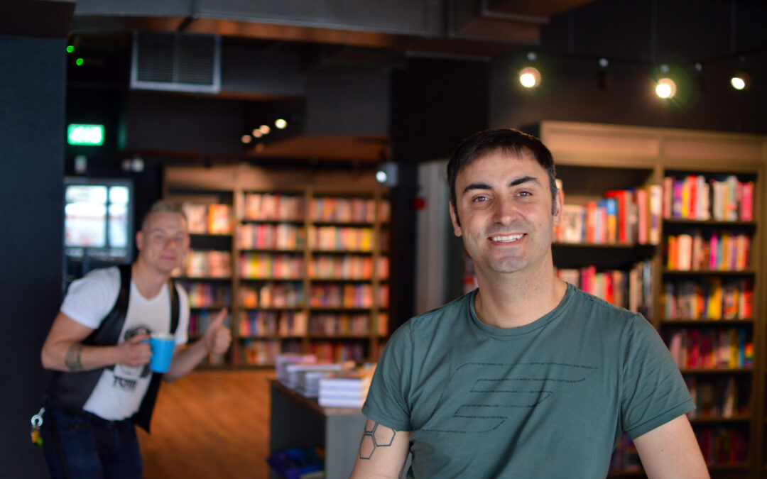 ancoatsplus's tweet photo. Social Refuge: The Cool New Spot in Manchester with a Café, Bar Europe’s biggest LGBTQ+ bookshop https://t.co/xQgJxdCubJ
@QueerLitUK @UnlockMcr
#canalstcardpartner #canalstmcr #unlockmcr https://t.co/I5SZdOGhEZ