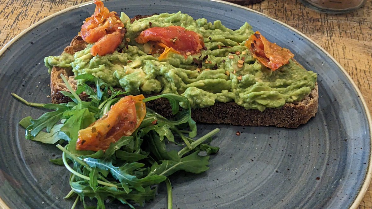 VeganOlive1's tweet photo. Breakfast #PlanksKitchen Barton... absolutely gorgeous #Itseasy2bvegan #PlantPowered #Crueltyfree #Veganfoodshare ππ±π»πβΊοΈβ€οΈ https://t.co/CByIBuvMeV