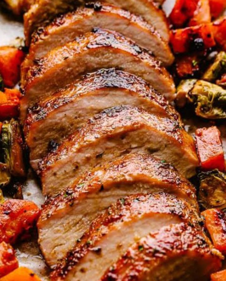 #WeekendVibes💪💪💃💃
#Pork👌👌👌
PORK is a good source of Vitamins &amp; Minerals such as Phosphorus, Selenium &amp; Thiamine required for a wide range of bodily functions more than anyother red meat eg beef.
PORK is a good source of:-
-Proteins
-Niacins
-Vitamins B6 &amp; B12
-Iron
-Zinc