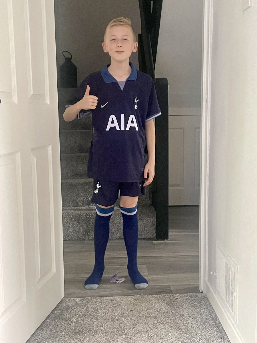 storey2804's tweet photo. Kyle kit come today⚽️⚽️⚽️ https://t.co/q91bz73ax3