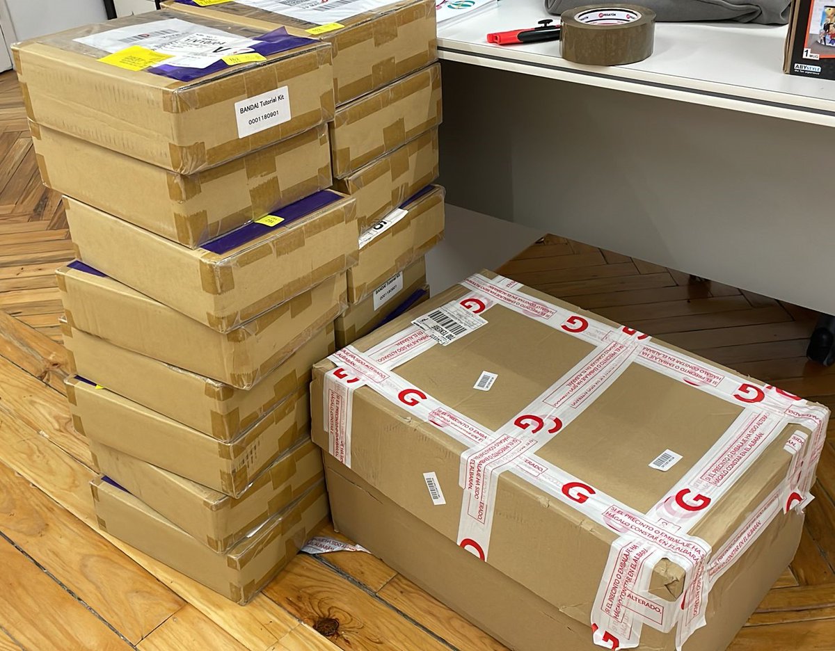 Bueno, bueno, bueno... ¡ya tenemos por aquí montones y montones de regalitos de los amigos de ABYSTYLE para los participantes del CONCURSO DE COSPLAY de #MadridComicPopUp! ¡Preparaos para la fantasía!

INFO E INSCRIPCIONES: ifema.es/madrid-comic-p…