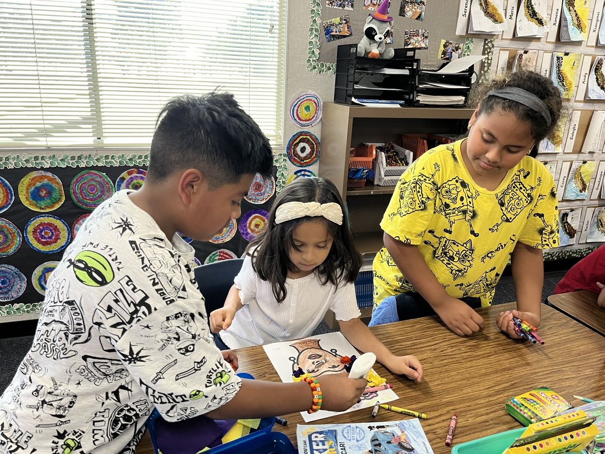 teachertbi's tweet photo. Working together with our #RascalBuddies to complete a #FridaKahlo art piece. #HispanicHeritageMonth @micheleasprer @RascalPride #RowlandRascals https://t.co/vzh7lvEUAN