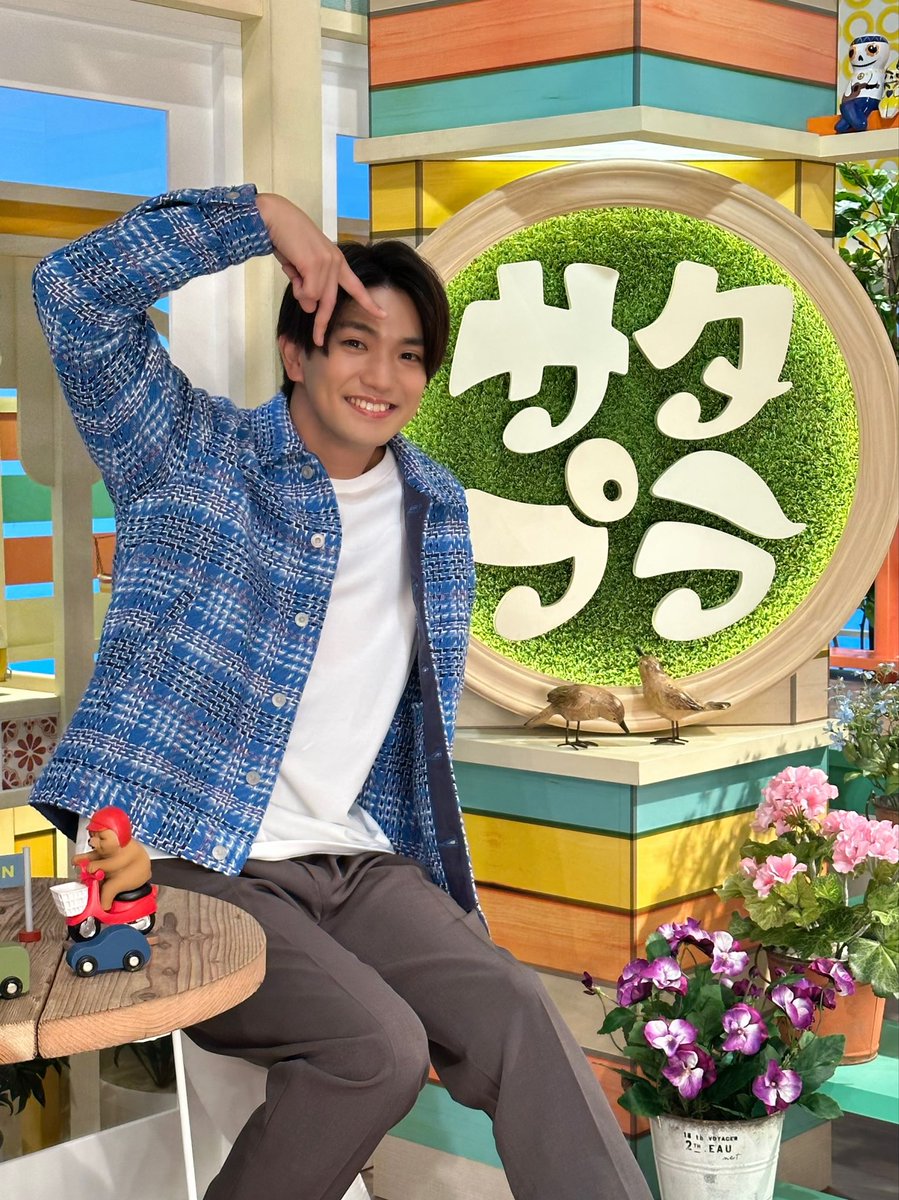 正門良規 Aぇ! group正門良規の20代最後の誕生日を記念して、メンバーが爆破