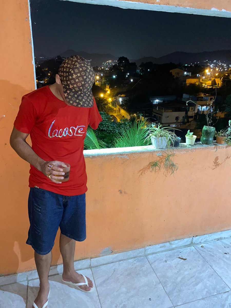 dentin117720813's tweet photo. Nos é  original cópia não. 🇲🇾🔟🎶 https://t.co/y8L4SG4ZRZ