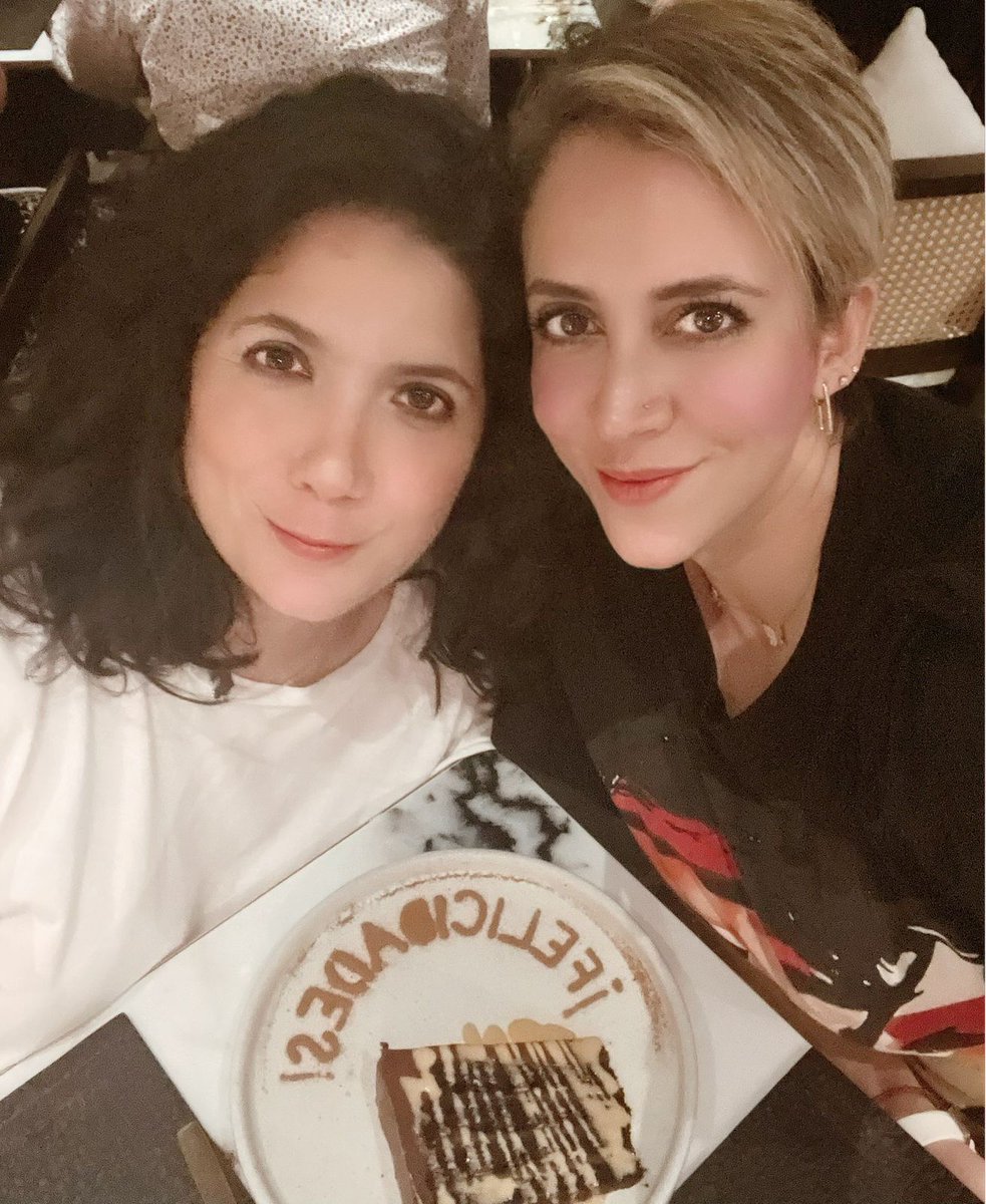 laurapr82's tweet photo. Qué comiencen los festejos patronales 🙌🏼🙌🏼🙌🏼. Cuando las Lauras se juntan ❤️,eres de esas personas que se meten en tu corazón y ahí se quedan para siempre.
@OxytocinLau
#Mis41 🥳🥳🥳🥳 https://t.co/VkEfvdZhwZ