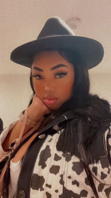 Seattle wrestling dream had so much fun https://t.co/0M0iTkBIW7<a href="/tag/onmfc"class="tags"><span>#onmfc</span></a>