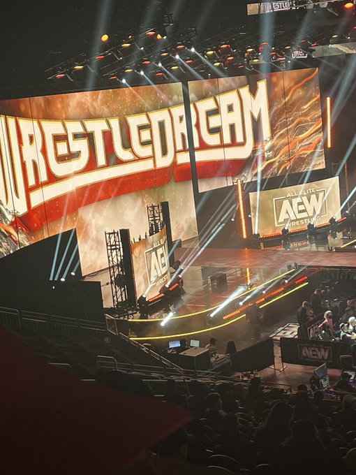 Seattle wrestling dream had so much fun https://t.co/0M0iTkBIW7<a href="/tag/onmfc"class="tags"><span>#onmfc</span></a>