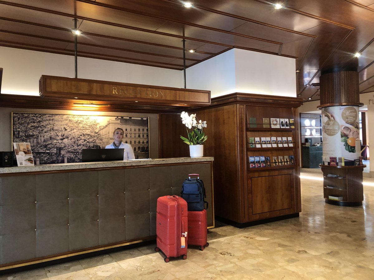 Sònia Graupera (@graupix) on Twitter photo Os presento los mejores hoteles en Graz, Austria: <a href="/parkhotelgraz/">Park hotel Graz</a> <a href="/grandhotelwiesl/">Grand hotel Wiesler</a> <a href="/MotelOne/">Motel One</a>
Para todos los presupuestos y todos #GraupixApproved
<a href="/VisitGraz/">Graz Tourismus</a> <a href="/austriatourism/">Österreich Werbung</a> @gladiatortravel
#feelaustria #GraupixGraz Os presento los mejores hoteles en Graz, Austria: <a href="/parkhotelgraz/">Park hotel Graz</a> <a href="/grandhotelwiesl/">Grand hotel Wiesler</a> <a href="/MotelOne/">Motel One</a>
Para todos los presupuestos y todos #GraupixApproved
<a href="/VisitGraz/">Graz Tourismus</a> <a href="/austriatourism/">Österreich Werbung</a> @gladiatortravel
#feelaustria #GraupixGraz