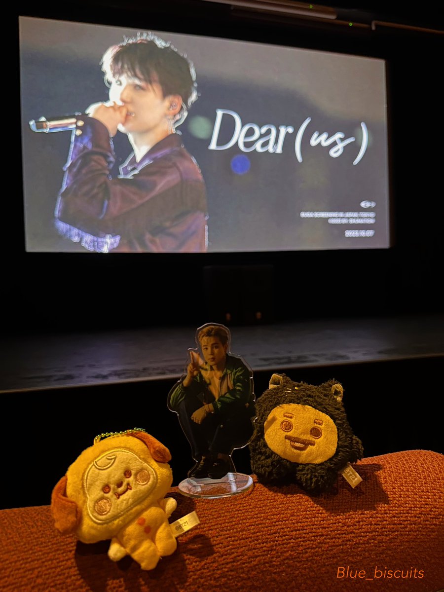 blue_biscuits's tweet photo. マスタニムさんの上映会、初めて来ました。愛を感じる会場です。

「ヒョン、元気にしてるかな…」

#Dearus #SUGA #Sumation https://t.co/r0YmBxBiEF
