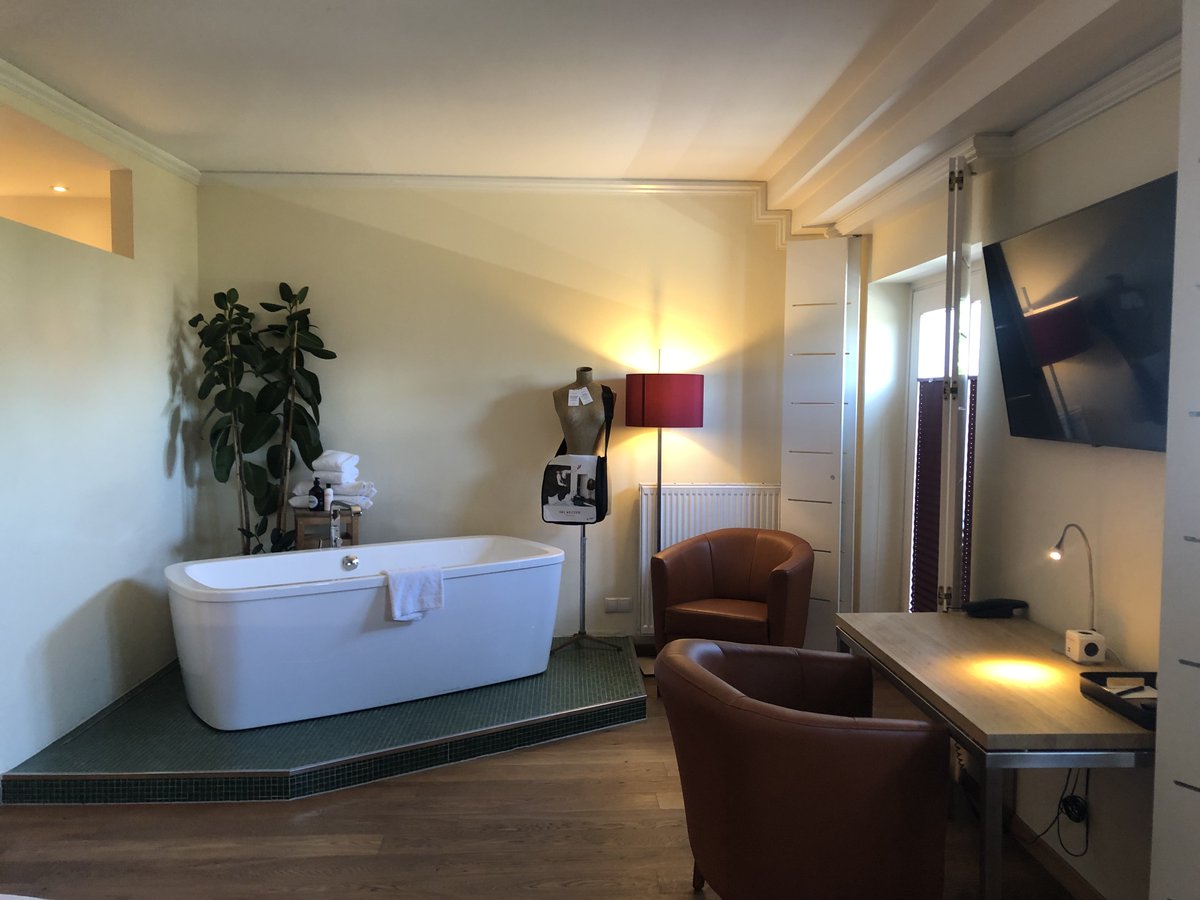 En Graz, Austria, busqué cuáles eran los mejores hoteles para todos los bolsillos, aquí os presento el resultado: soniagraupera.com/2023/10/los-me…
@parkhotelgraz @grandhotelwiesl @MotelOne
#GraupixApproved
@VisitGraz @austriatourism
#feelaustria #GraupixGraz