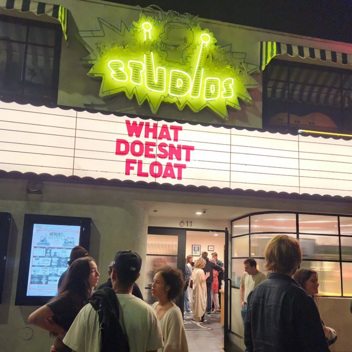 ClubChalamet's tweet photo. I had a great time attending the LA premiere of Pauline Chalamet's What Doesn't Float tonight! 

Full review later this weekend!

Read more at : https://t.co/VdsQjp5Za2

@CircleCollectv #whatdoesntfloat #paulinechalamet #rachelwalden #lucabalser https://t.co/TPcB6RPIFP