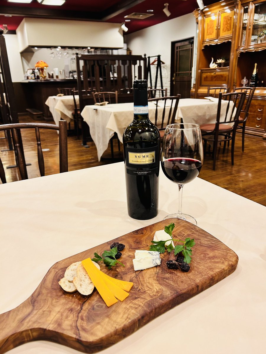 almandolino1978's tweet photo. 連休のスタートはゆっくり飲みたいですね♪
アル マンドリーノは皆様のご来店をお待ちしております。
#袋町パスタ #袋町グルメ #袋町イタリアン #袋町ランチ #広島グルメ #広島ランチ #広島パスタ #広島イタリアン #イタリア料理 #贅沢ランチ #記念日 #yume #caldora #wine #italianwine https://t.co/xa5Bxg6LR6
