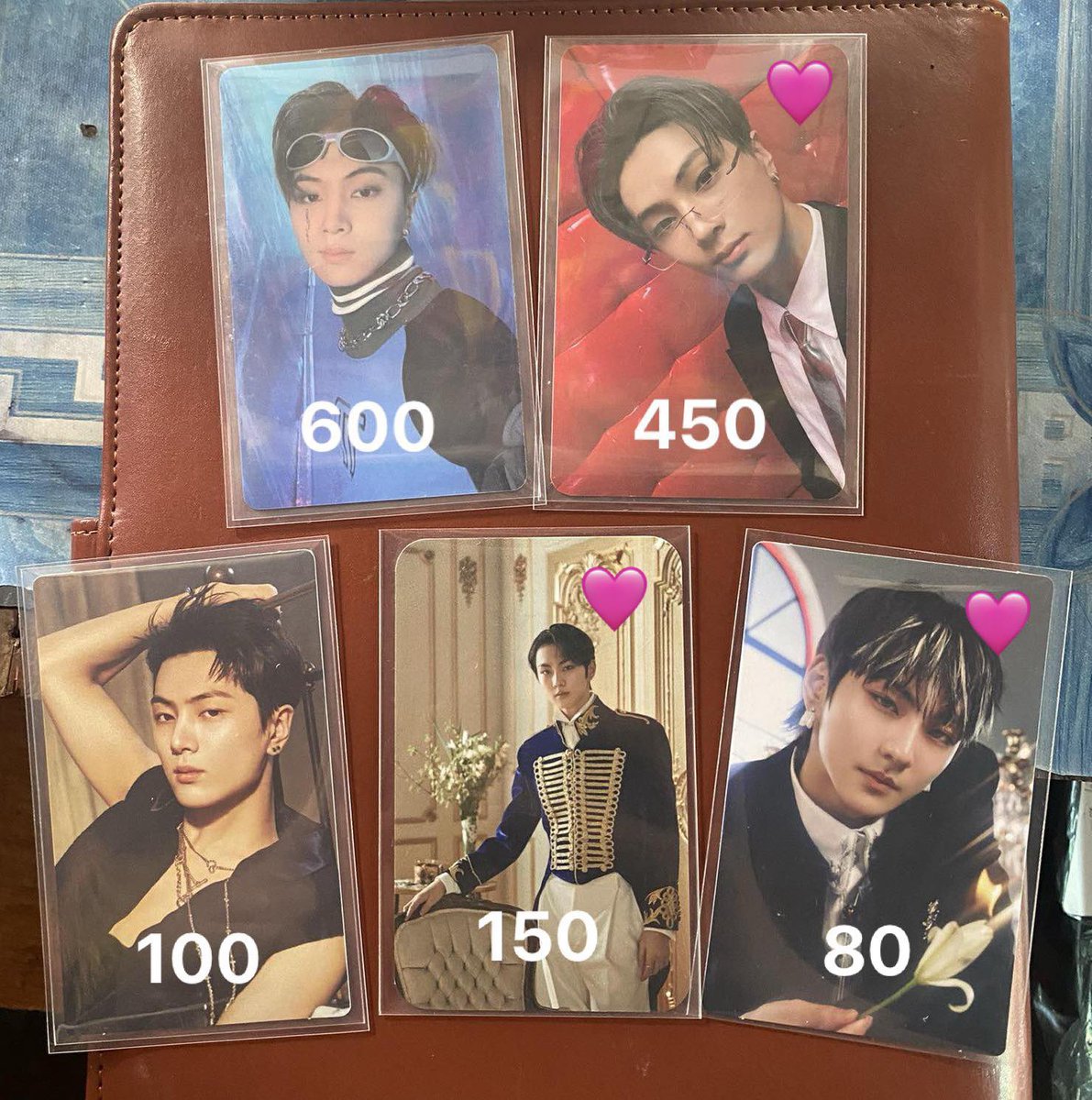 pjsrvn_'s tweet photo. ꒰ wts lfb enhypen ph ꒱ #tindanirvn 

╰ enha pocas tingi

୨ ₱ in pic + pf &amp; sf 
୨ onhand | all in mint condi exc w/ 🩷 mark (8-9.5/10) x sensi
୨ payo | 3 days dop
୨ free pf if getting 2 or more
୨ gcash | direct j&amp;t only
୨ reply/dm to claim ! https://t.co/f5CzH9aaKZ