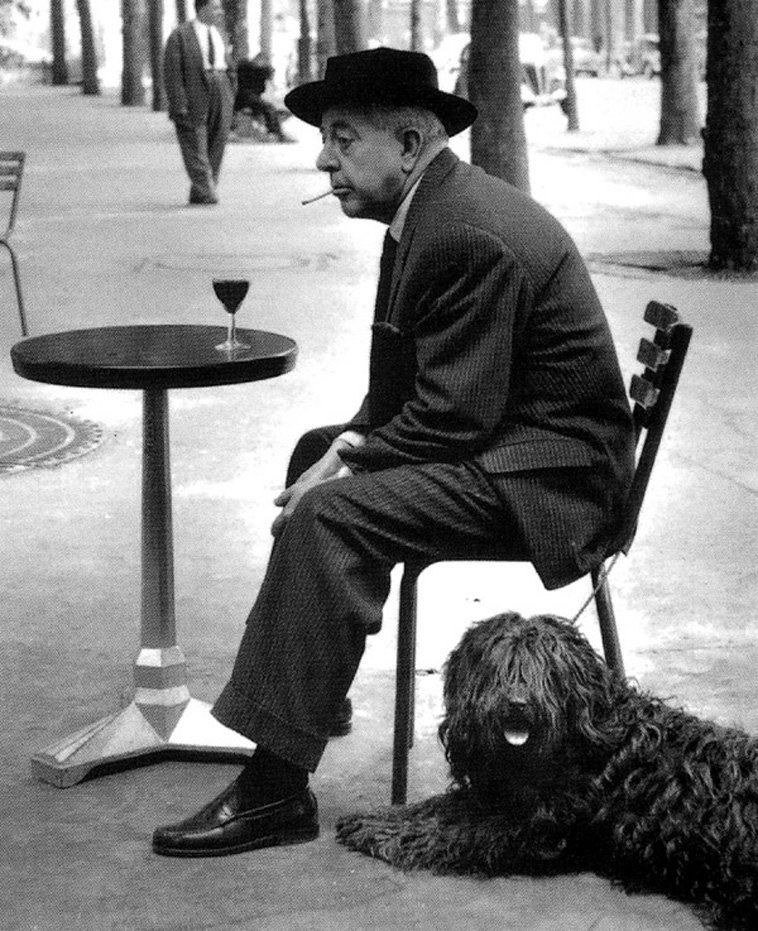 “Lasciate entrare il cane coperto di fango: si può lavare il cane e si può lavare il fango. Ma quelli che non amano né il cane né il fango, quelli no, non si possono lavare.” Jacques Prévert