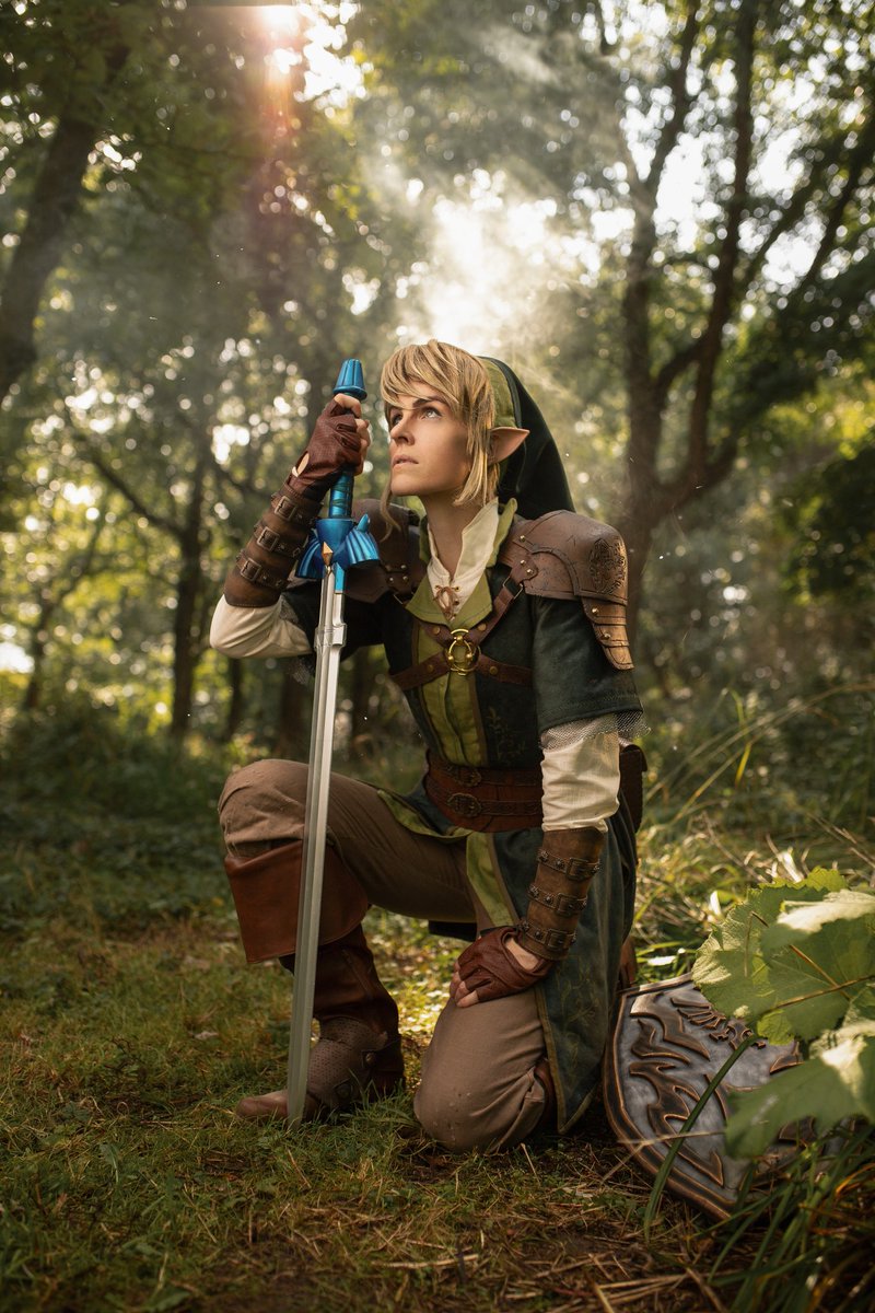 dzbone's tweet photo. #Elfia Arcen never fails to impress. Here are my 4 favorite photos from the event! 📸✨ #photograghy #cosplay https://t.co/Fbhv9LhbrS