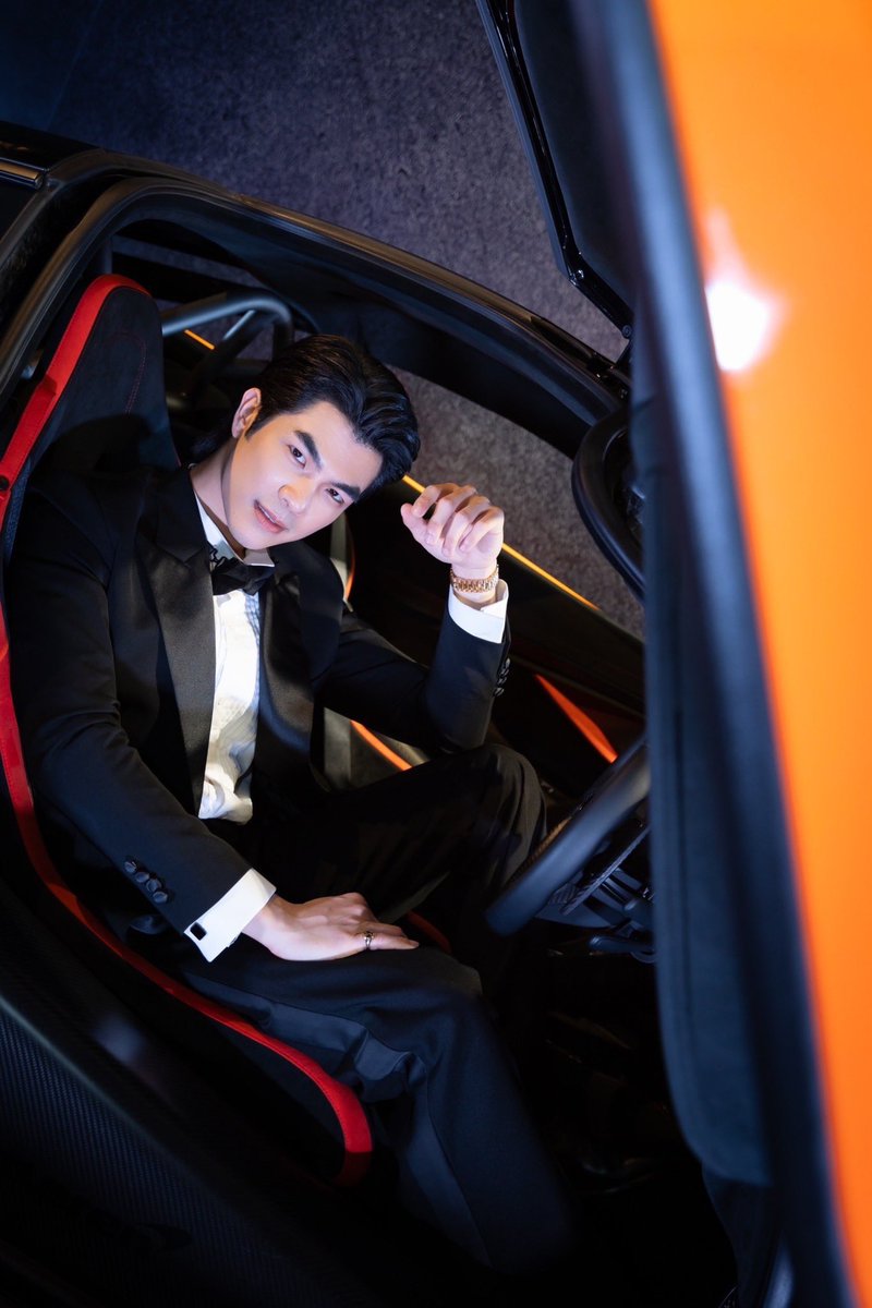 NurNashihin_98's tweet photo. What the!!! Excuse me Mile Phakphum?!

MILE PHAKPHUM X MCLAREN

#McLaren60thxMile #MilePhakphum https://t.co/hy9DOhqjYt