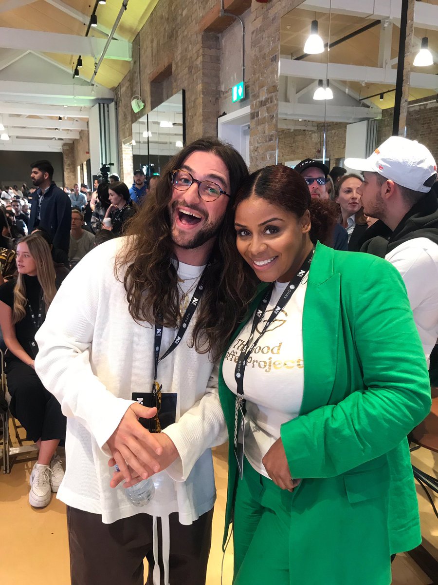 chantel_the_ceo's tweet photo. @farokh #livinglegend #zebulive23 #rugradio #gm #thegoodcoffeeproject βοΈπ€©π«Άπ½ https://t.co/7bPIuDjg4t