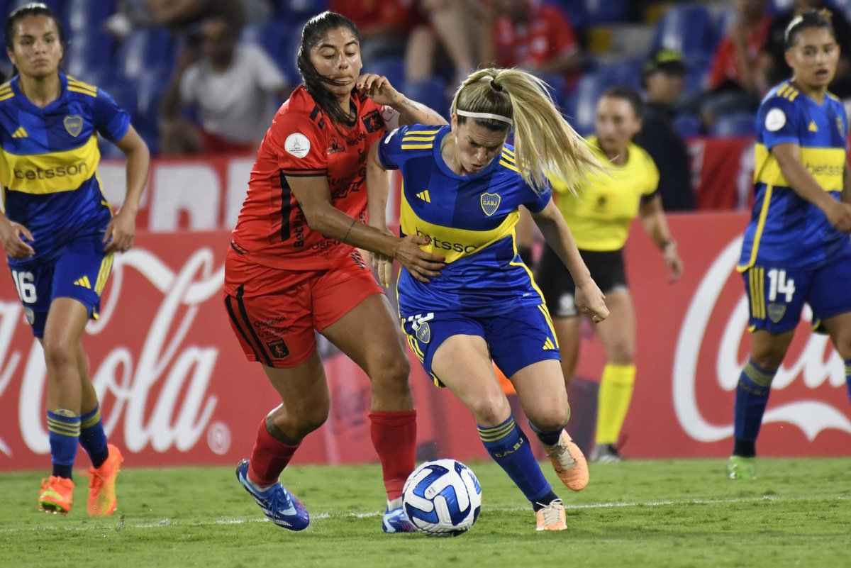 ospafoto's tweet photo. Copa Libertadores Femenina. 
América de Cali y Boca Juniors de Argentina por el grupo D empataron 1-1 en partido intenso de la segunda jornada  jugado en el estadio pascual Guerrero. Foto/ Oswaldo Páez / Ciregraficos. https://t.co/YNYcFZtvMu