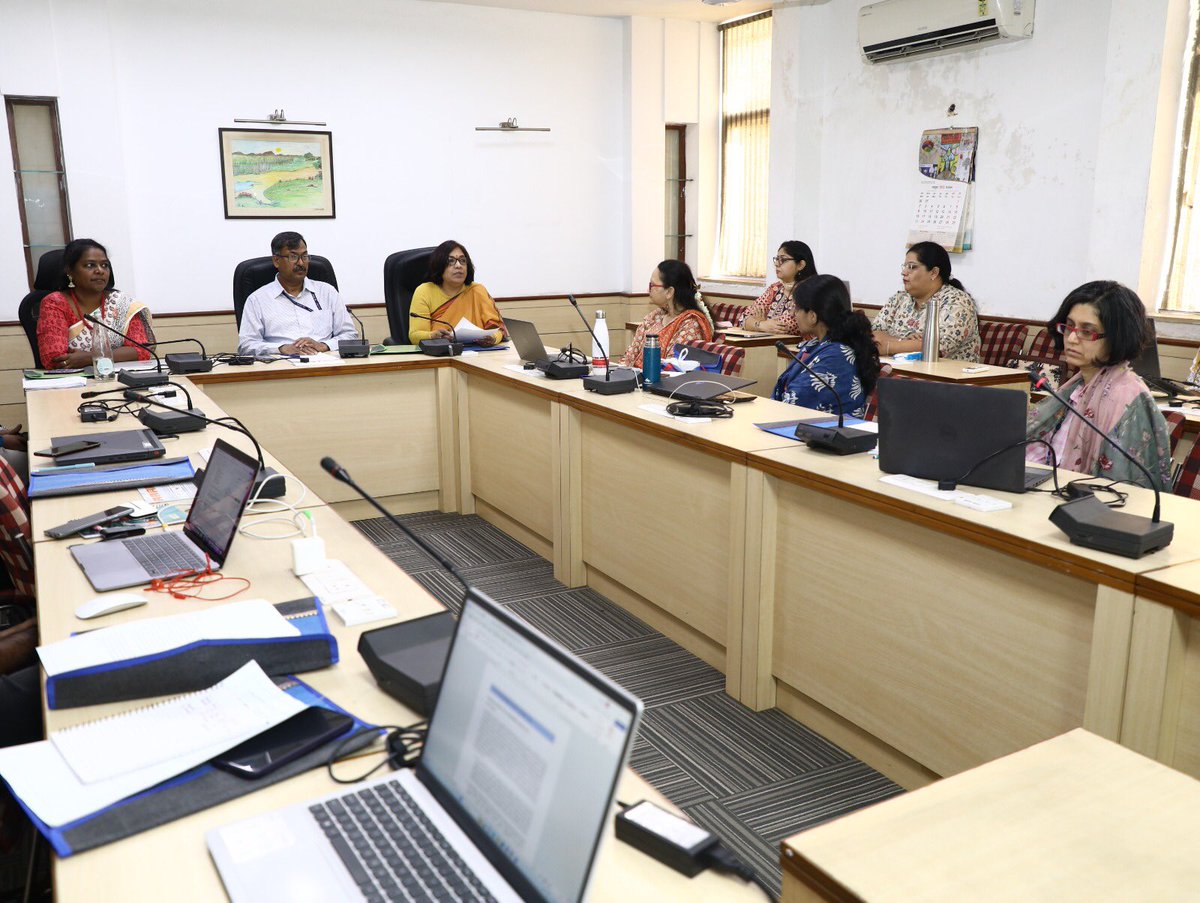 ncert's tweet photo. the training package is intended to be used by the State Resource Groups (SRGs) and master trainers of States/ UTs/ Autonomous organisations for capacity building of various stakeholders in development of online courses.
#MOOC
#Workshop
#CapacityBuilding
#EducationWorkshop https://t.co/Oeg5w7jrIU