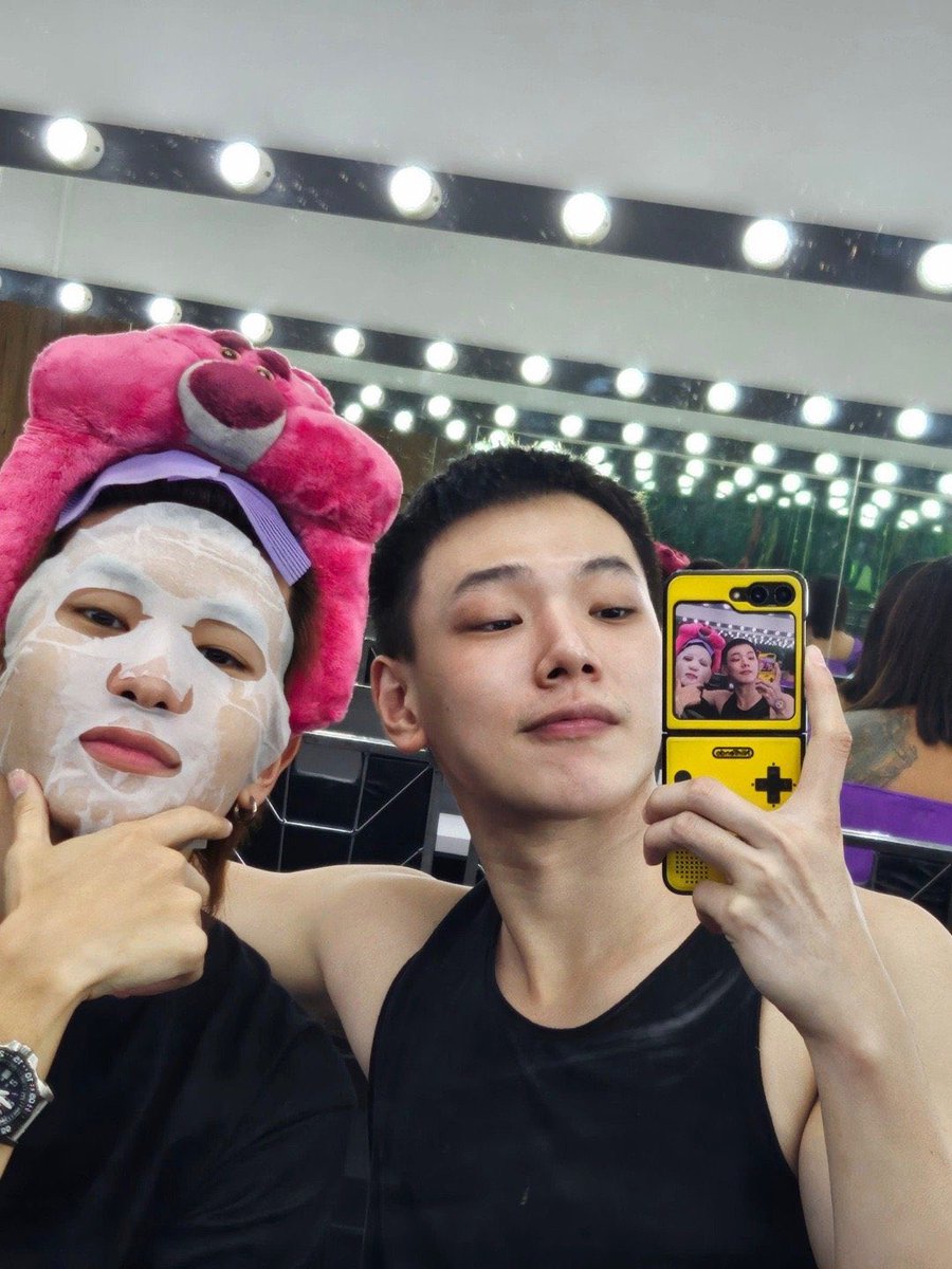 ThewayOffroad's tweet photo. OFFROAD’S  UPDATE [ 07.10.23 ]✨   
Weibo : 蔡有福oueiija

“ 今天了🥹🥹  ”

🔗 : https://t.co/X5zyY3cxFx

#DAOUOFFROAD

#ออฟโรด #offroadKTP 
#ThewayOffroad https://t.co/jztFb4dzJM
