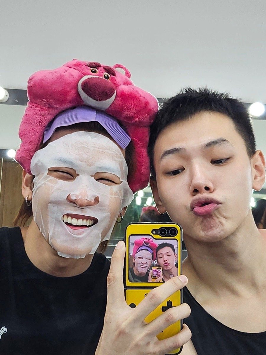 ThewayOffroad's tweet photo. OFFROAD’S  UPDATE [ 07.10.23 ]✨   
Weibo : 蔡有福oueiija

“ 今天了🥹🥹  ”

🔗 : https://t.co/X5zyY3cxFx

#DAOUOFFROAD

#ออฟโรด #offroadKTP 
#ThewayOffroad https://t.co/jztFb4dzJM