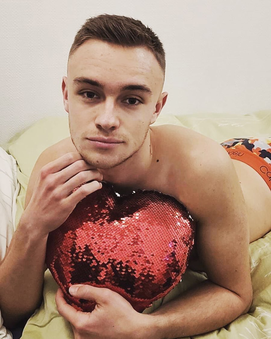 lagaylifefr's tweet photo. La #Gay Life et @bestoffrenchboys vous font découvrir le beau gosse du jour
➡️ SIMON @simon_dst1
#frenchboy #french #sexy #sexyboy #cuteboy #selfie #likeforlike A lire ici >> https://t.co/sj7imnjK5O #bearded #beauxgosses #abs #bofb #bofbsimon #beauxmecs #beard https://t.co/ENFZMjXp1n