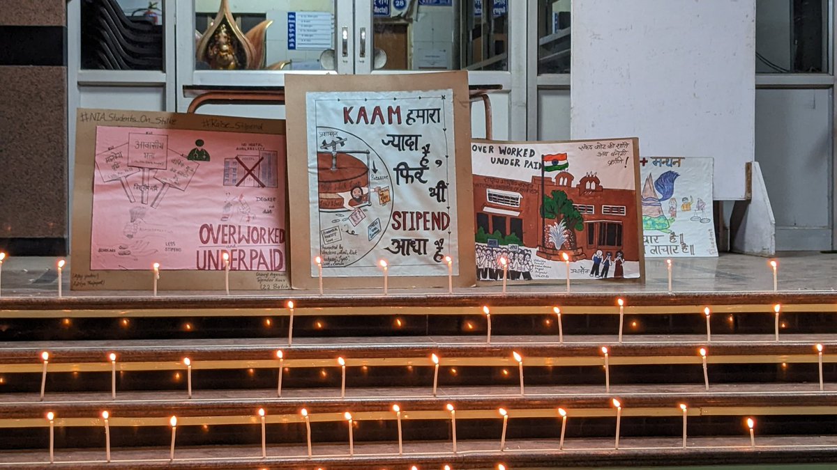 निजी संस्थान की तरह छात्रों से सबसे ज्यादा फीस वसूली करती है राष्ट्रीय आयुर्वेद संस्थान।
लेकिन छात्रों के उचित स्टाइपेंड की मांग पर कुलपति और केंद्र सरकार चुप्पी क्यों साध लेते है।#Nia_stipend
<a href="/DainikBhaskar/">Dainik Bhaskar</a> 
<a href="/moayush/">Ministry of Ayush</a> 
<a href="/NIAJaipur/">National Institute of Ayurveda</a> 
<a href="/sarbanandsonwal/">Sarbananda Sonowal</a> 
<a href="/vaidyakotecha/">Rajesh Kotecha</a> 
<a href="/DrMunjparaBJP/">Dr Mahendra Munjpara</a>