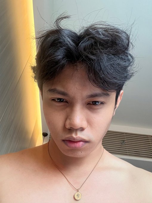 Watch sipaling_ah's leaked NSFW photo on TwXstars